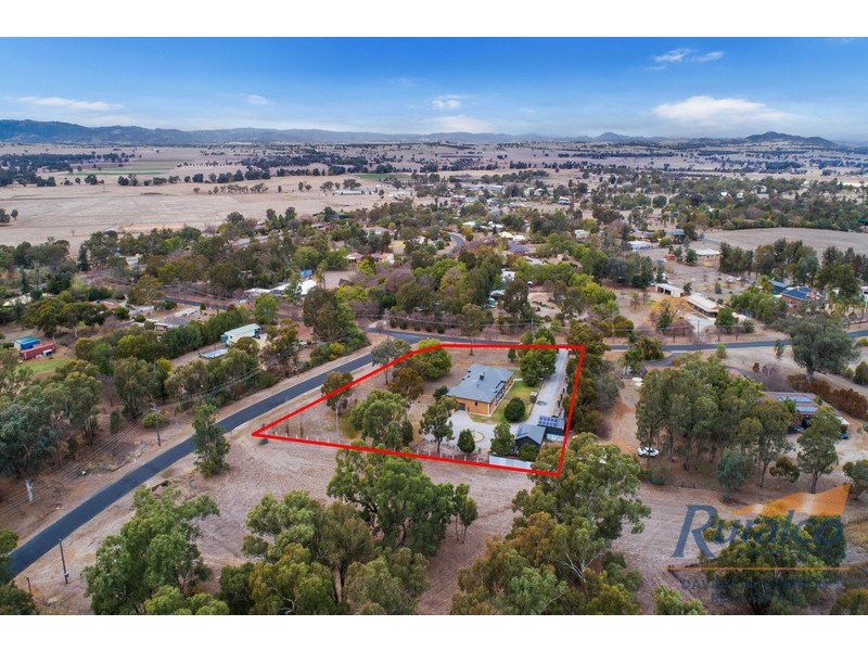 9 Ralfe Road, Tamworth NSW 2340