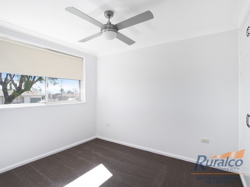 6 Coorong Street, Tamworth NSW 2340