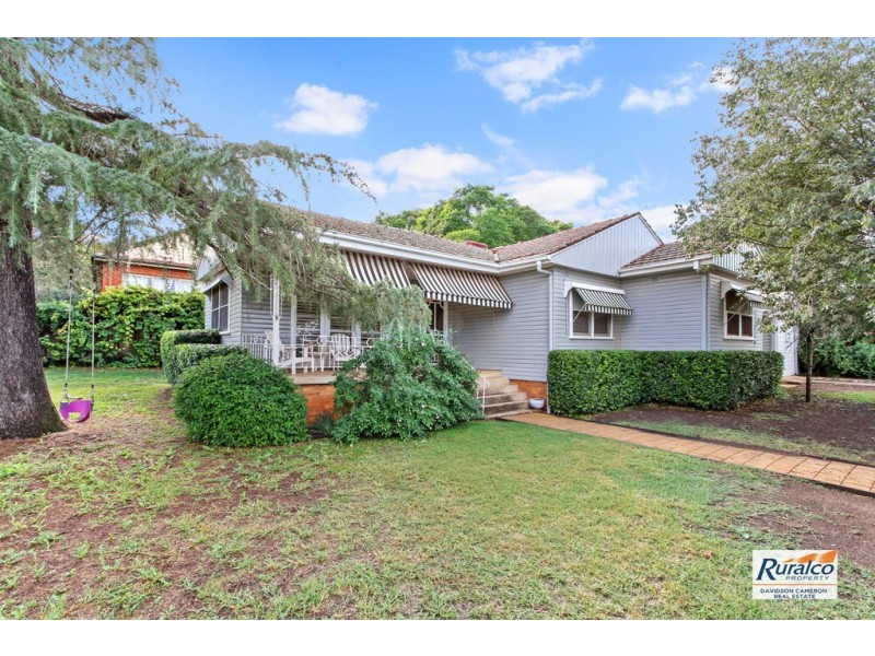 38 Raglan Street, Tamworth NSW 2340