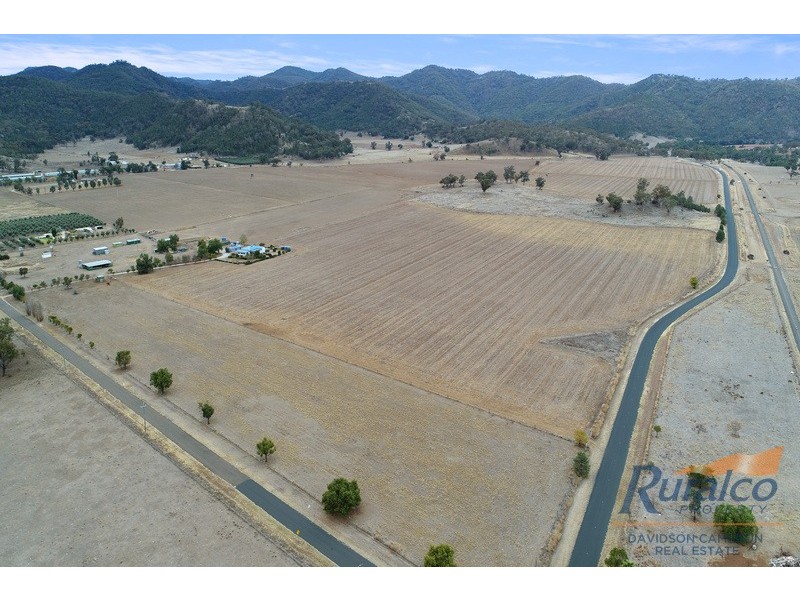 “Balaka” 42 Tanglewood Road, Kootingal NSW 2352