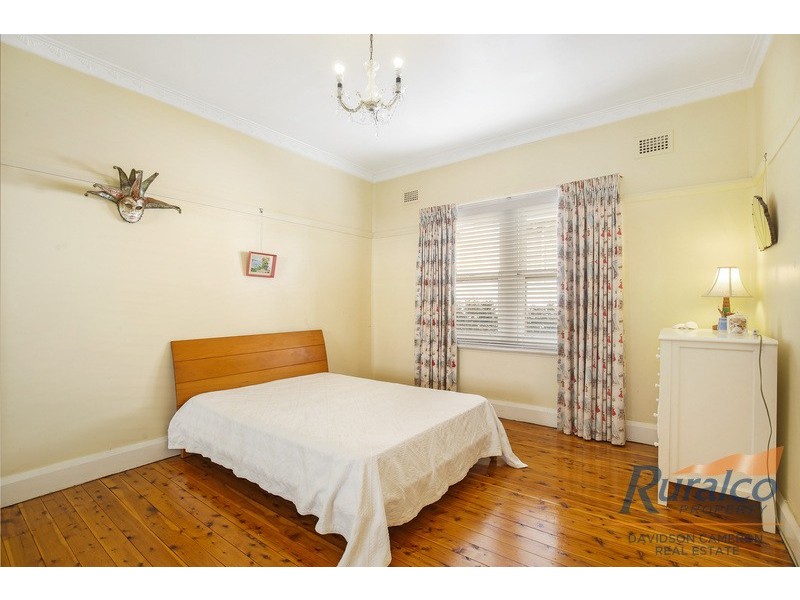 130 Denison Street, Tamworth NSW 2340