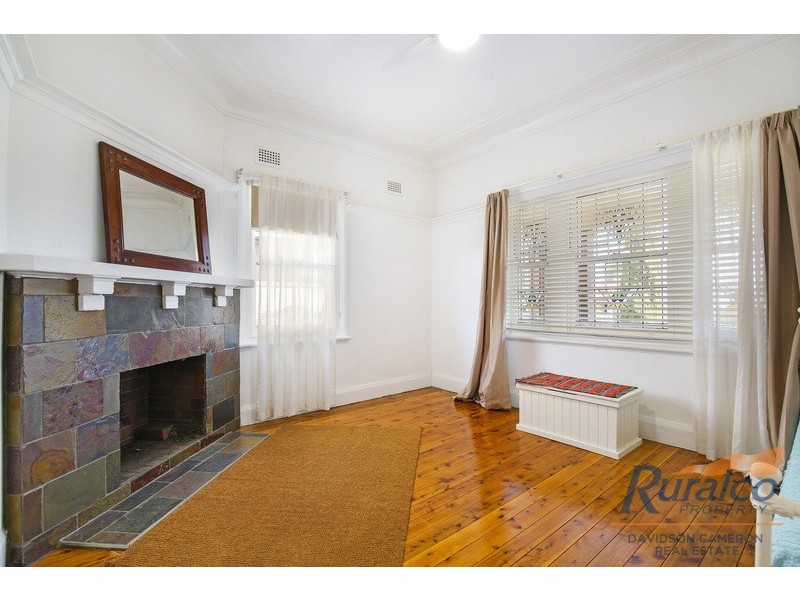 130 Denison Street, Tamworth NSW 2340