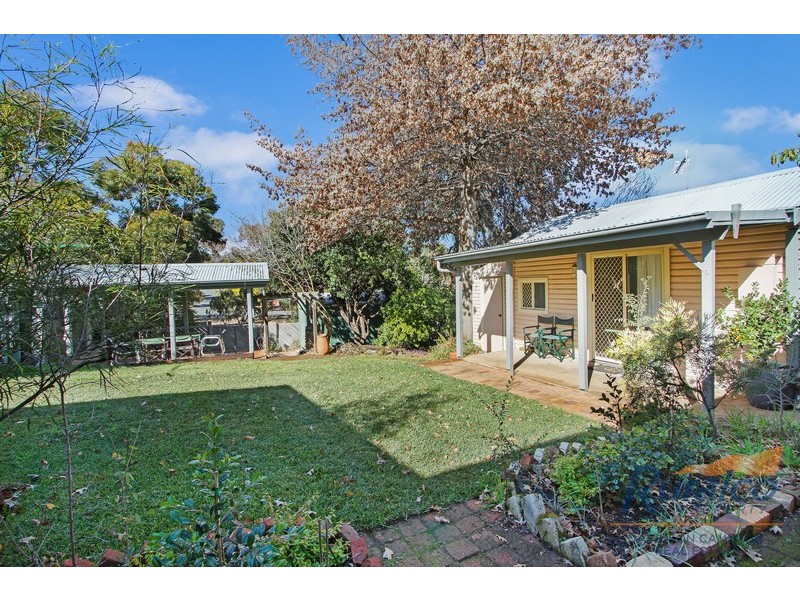 11 Russell Street, Tamworth NSW 2340
