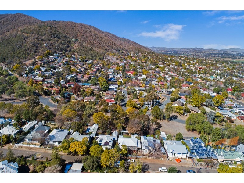 11 Russell Street, Tamworth NSW 2340