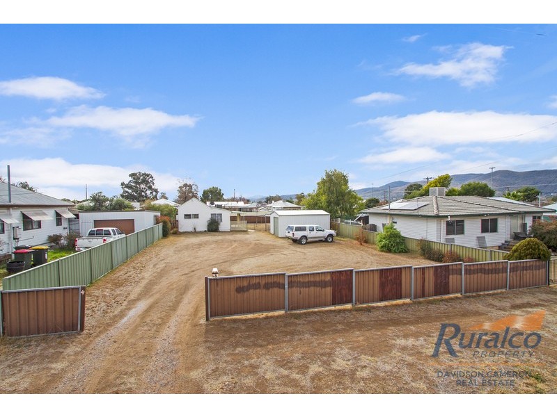 4 Cobley Avenue, Tamworth NSW 2340
