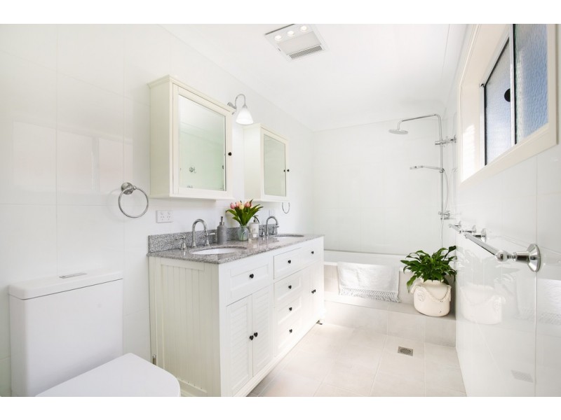 56 Raglan Street, Tamworth NSW 2340