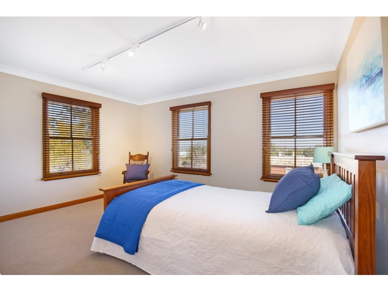 56 Raglan Street, Tamworth NSW 2340