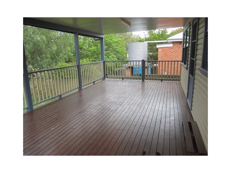 3 Douglas Avenue, Tamworth NSW 2340