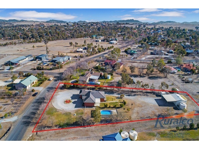 15 Palmer Drive, Tamworth NSW 2340