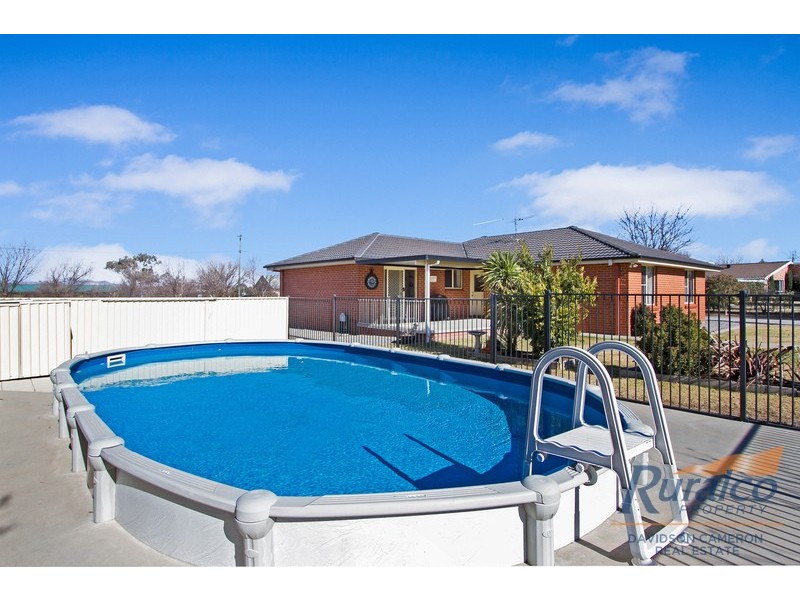 15 Palmer Drive, Tamworth NSW 2340