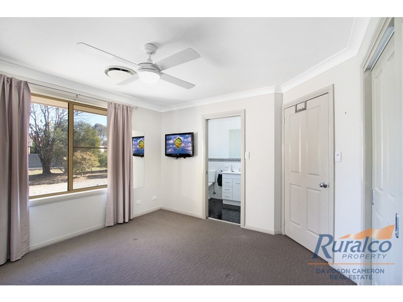 15 Palmer Drive, Tamworth NSW 2340