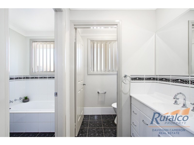 15 Palmer Drive, Tamworth NSW 2340