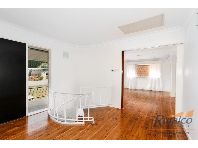 33 Johnston Street, Tamworth NSW 2340