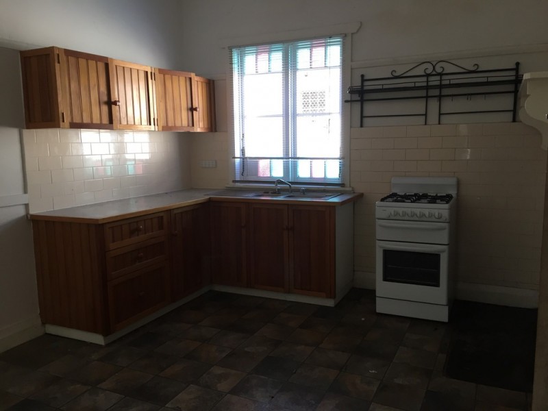 103 Denison Street, Tamworth NSW 2340