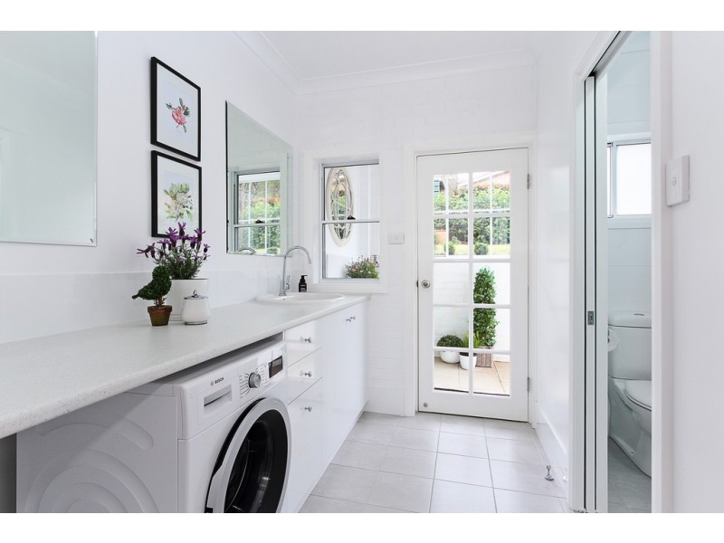 64a Raglan Street, Tamworth NSW 2340