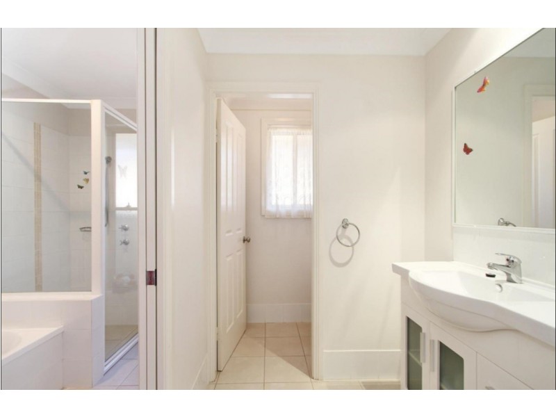 13 Cassia Place, Tamworth NSW 2340