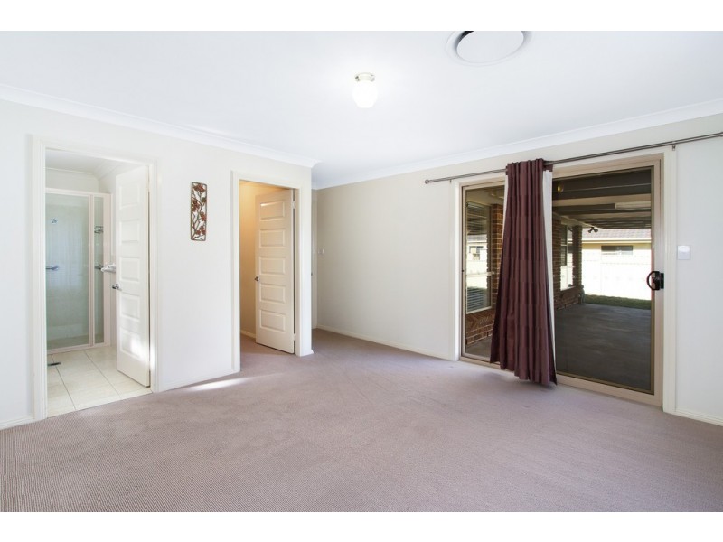 43 The Retreat, Tamworth NSW 2340