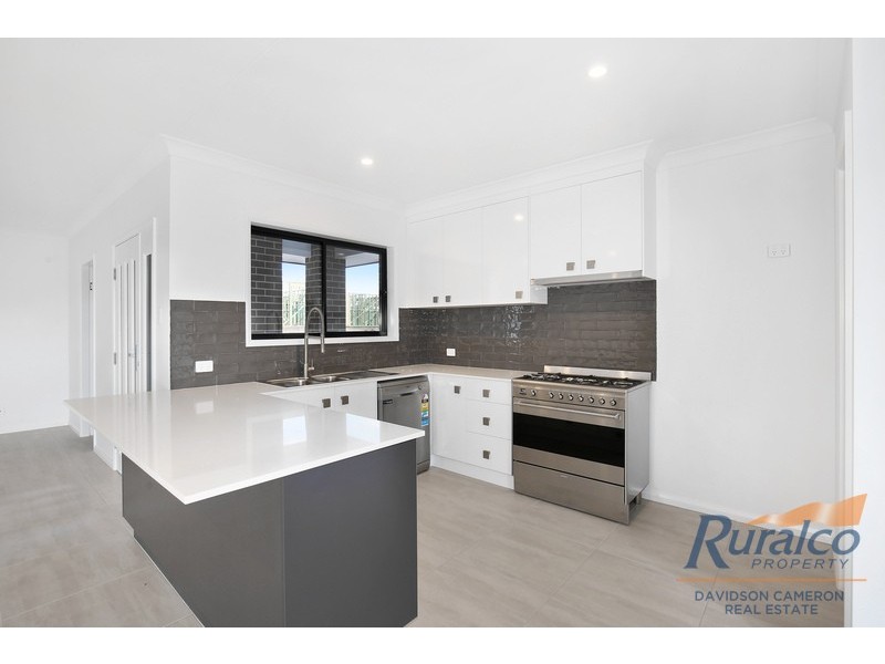 1/7 Gabriella Way, Tamworth NSW 2340