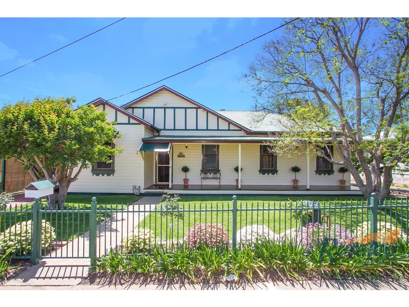 6 King Street, Tamworth NSW 2340