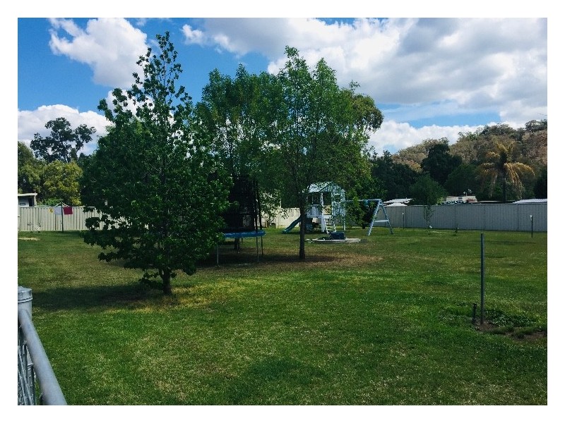 33-35 Frederick Street, Woolomin NSW 2340