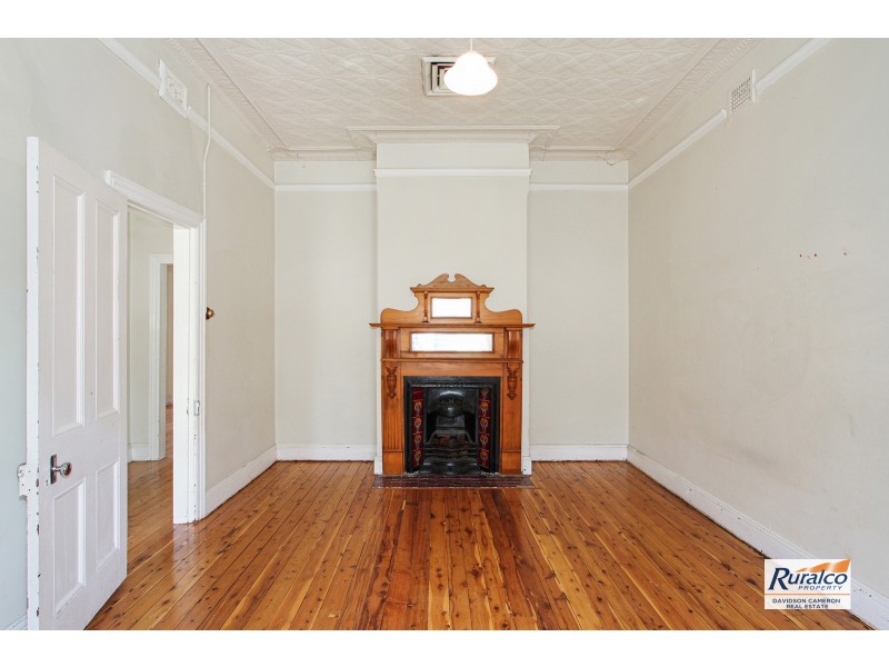 39 Upper Street, Tamworth NSW 2340
