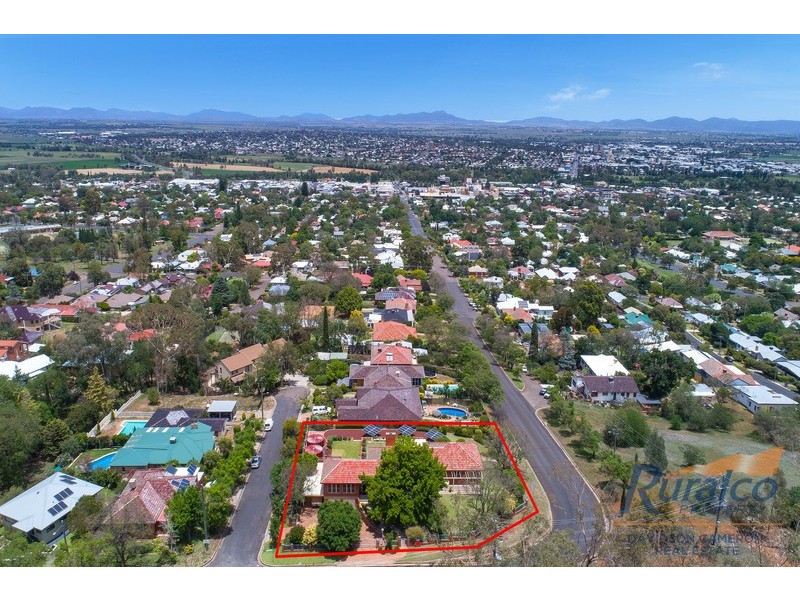 109 White Street, Tamworth NSW 2340