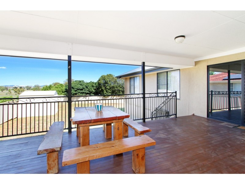59 Boronia Drive, Tamworth NSW 2340