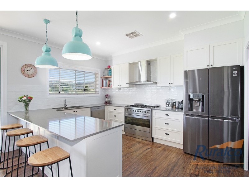 9 Bemboka Court, Tamworth NSW 2340