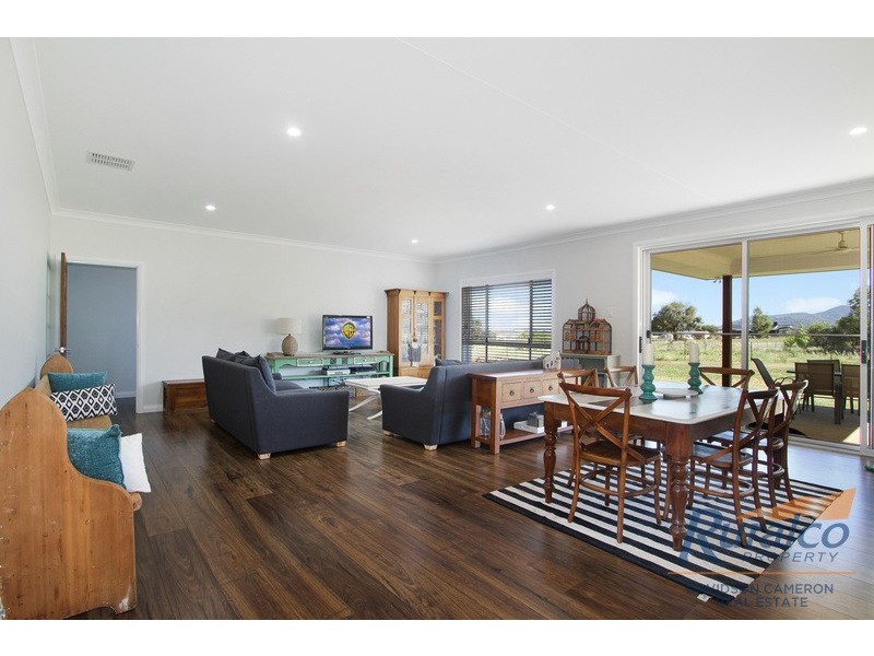 9 Bemboka Court, Tamworth NSW 2340