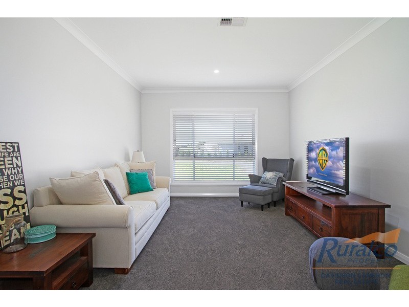 9 Bemboka Court, Tamworth NSW 2340