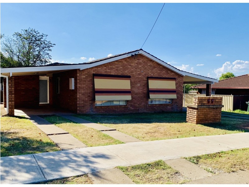 2/18 Woodward Avenue, Tamworth NSW 2340
