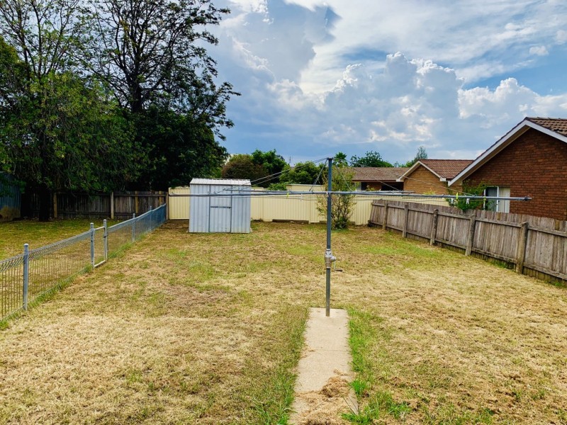 2/18 Woodward Avenue, Tamworth NSW 2340