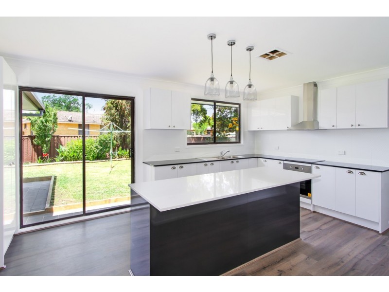 16 Kamilaroi Crescent, Manilla NSW 2346