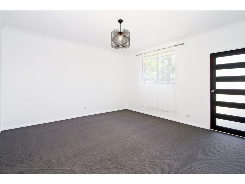 16 Kamilaroi Crescent, Manilla NSW 2346
