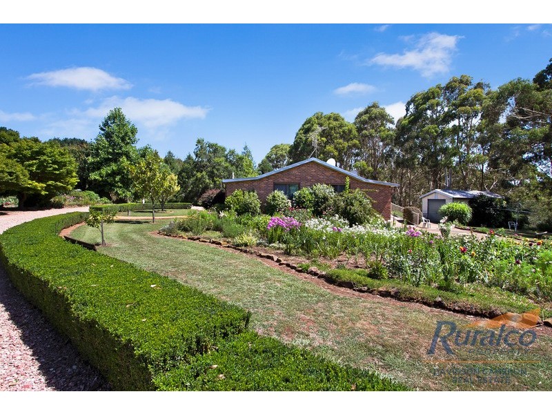 11 Andeva Road, Hanging Rock NSW 2340