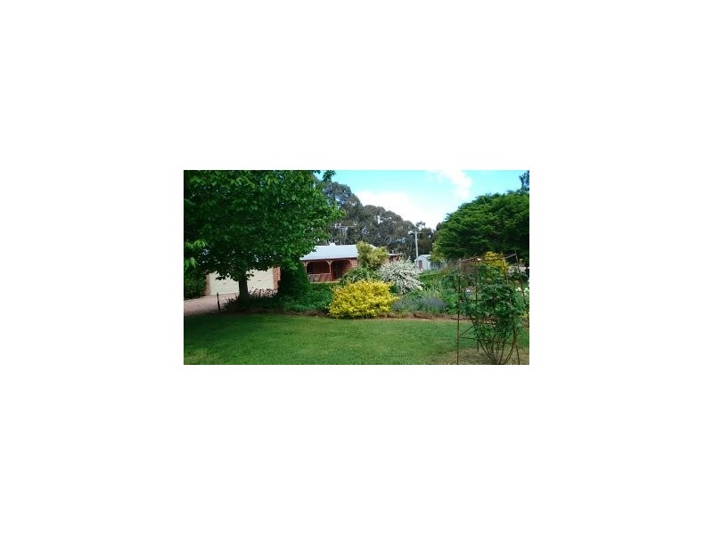 11 Andeva Road, Hanging Rock NSW 2340