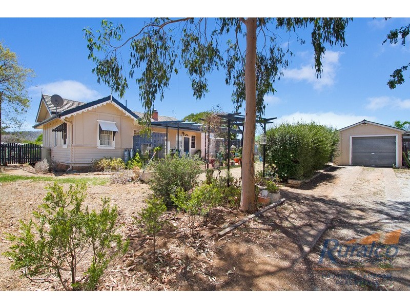 81 Strafford Street, Manilla NSW 2346