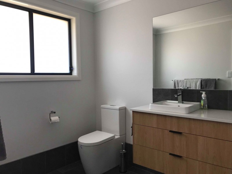 43 Falcon Drive, Tamworth NSW 2340