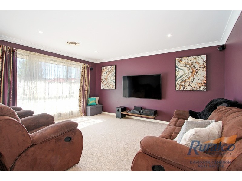 59 Boronia Drive, Tamworth NSW 2340
