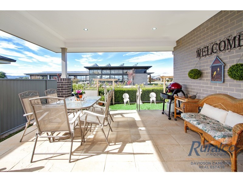 25 Sanctuary Place, Tamworth NSW 2340