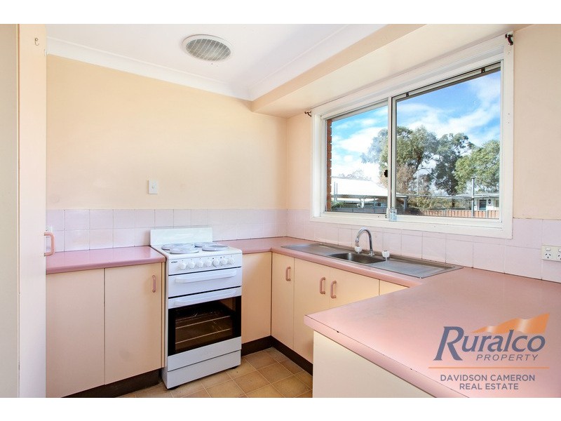 15 Lawson Place, Tamworth NSW 2340