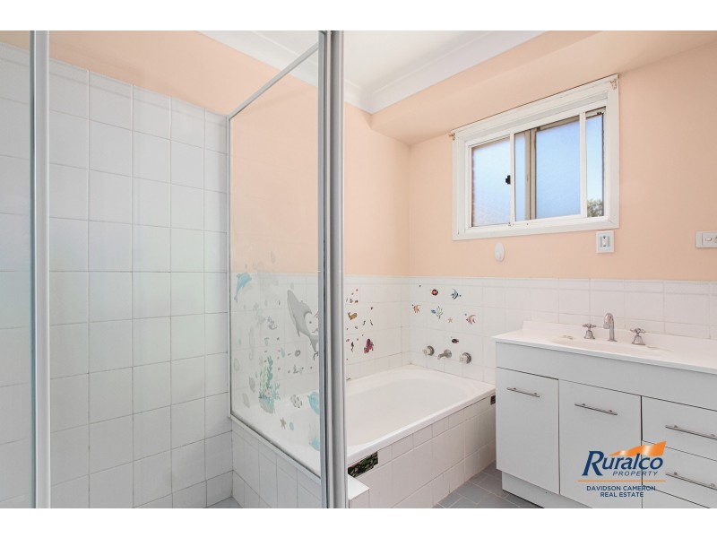 15 Lawson Place, Tamworth NSW 2340