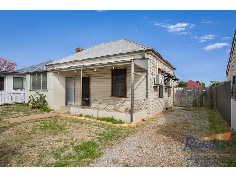 9 Denne Street, Tamworth NSW 2340