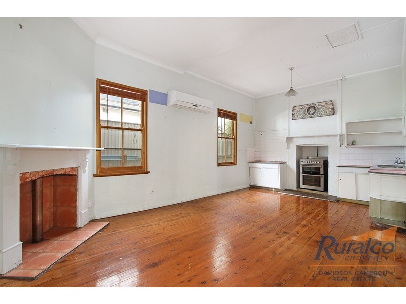 9 Denne Street, Tamworth NSW 2340