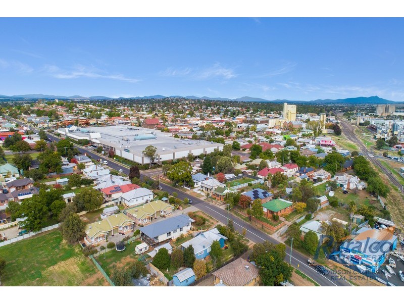 9 Denne Street, Tamworth NSW 2340