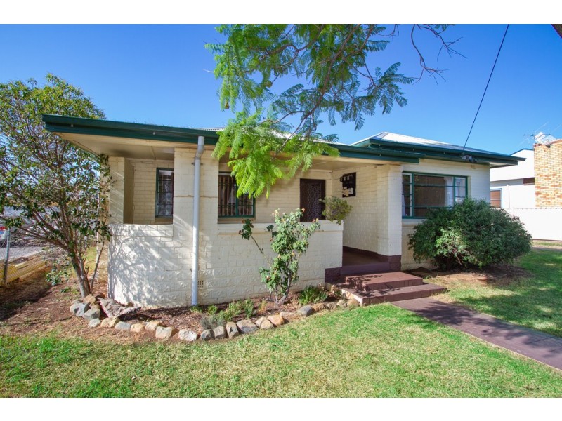 5 Preston Avenue, Tamworth NSW 2340