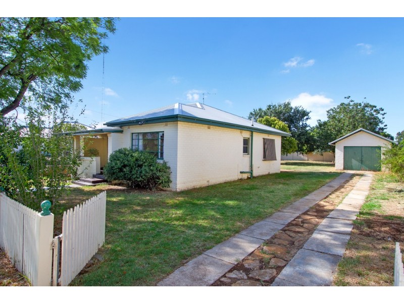5 Preston Avenue, Tamworth NSW 2340