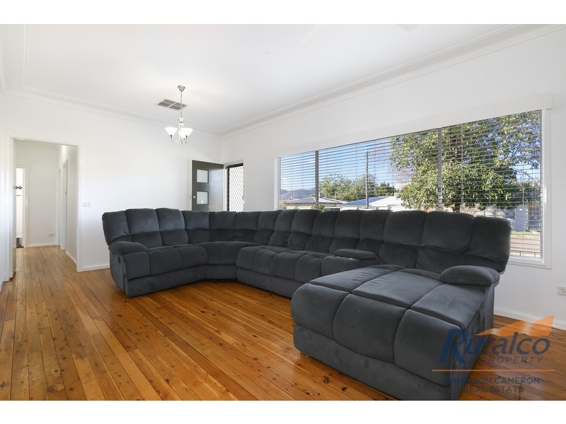 10 Churchill Street, Tamworth NSW 2340