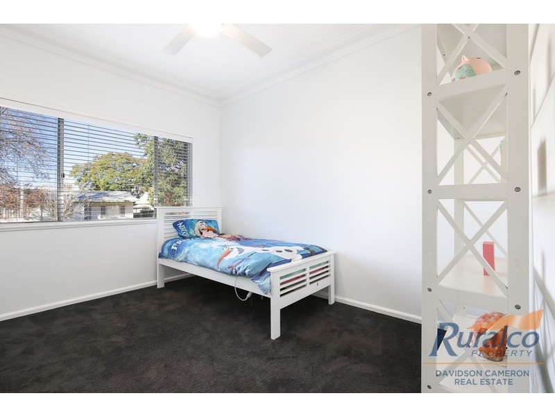 10 Churchill Street, Tamworth NSW 2340