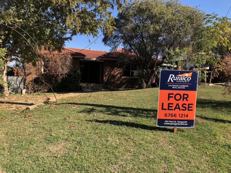 4 Westow Crescent, Oxley Vale NSW 2340